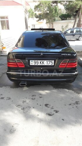Mercedes E 280 2000, 237,500 km - 2.8 l - Bakı