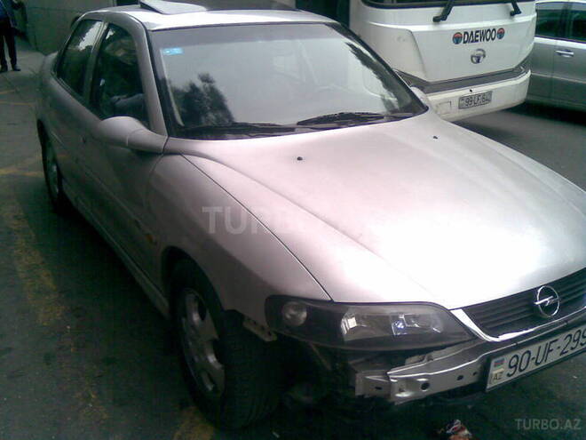 Opel Vectra 2000, 200,000 km - 2.0 l - Bakı