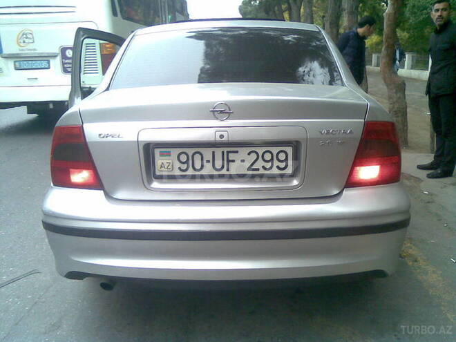 Opel Vectra 2000, 200,000 km - 2.0 l - Bakı