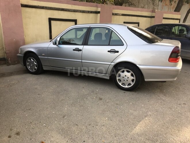 Mercedes C 200 2000, 145,000 km - 0.2 l - Bakı