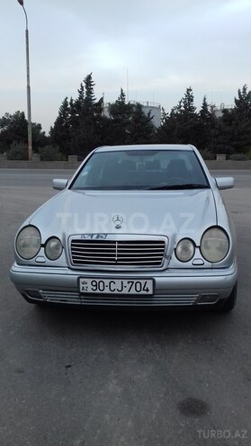 Mercedes E 240 1999, 292,000 km - 2.4 l - Bakı