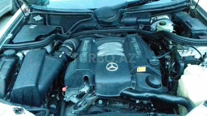 Mercedes E 240 1999, 292,000 km - 2.4 l - Bakı