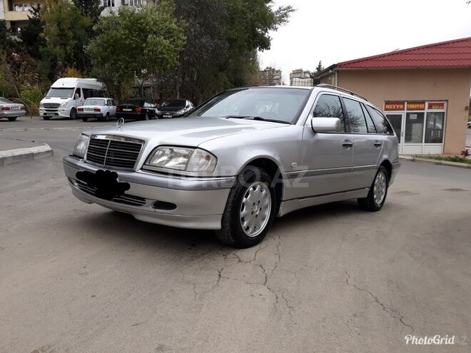 Mercedes C 220 1999, 305,000 km - 2.2 l - Bakı