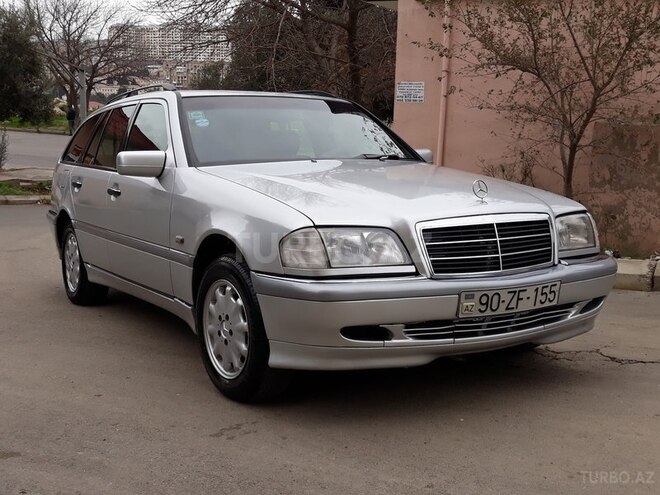 Mercedes C 220 1999, 305,000 km - 2.2 l - Bakı