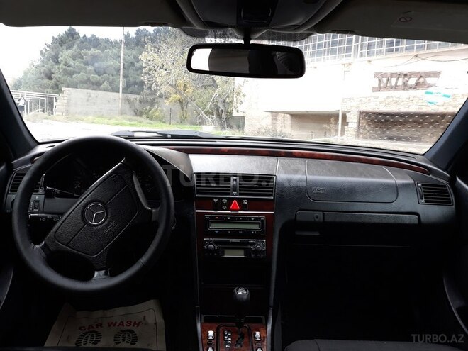 Mercedes C 220 1999, 305,000 km - 2.2 l - Bakı