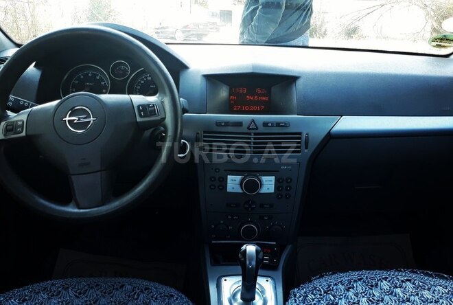 Opel Astra 2005, 231,600 km - 16.0 l - Qazax