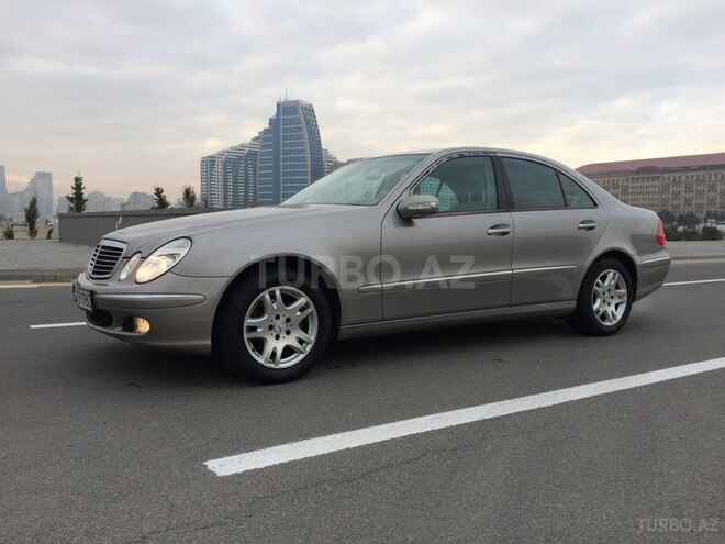 Mercedes E 320 2004, 220,000 km - 3.2 л - Bakı