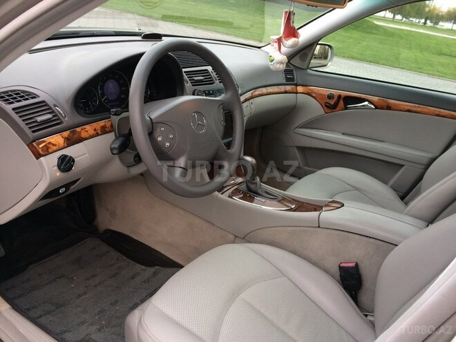 Mercedes E 320 2004, 220,000 km - 3.2 л - Bakı