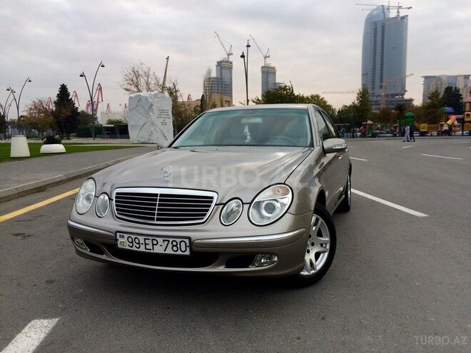 Mercedes E 320 2004, 220,000 km - 3.2 л - Bakı