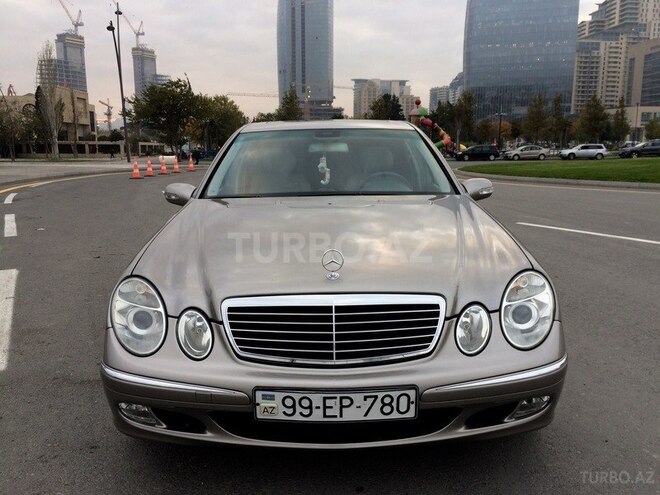 Mercedes E 320 2004, 220,000 km - 3.2 л - Bakı