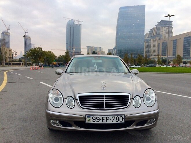 Mercedes E 320 2004, 220,000 km - 3.2 л - Bakı