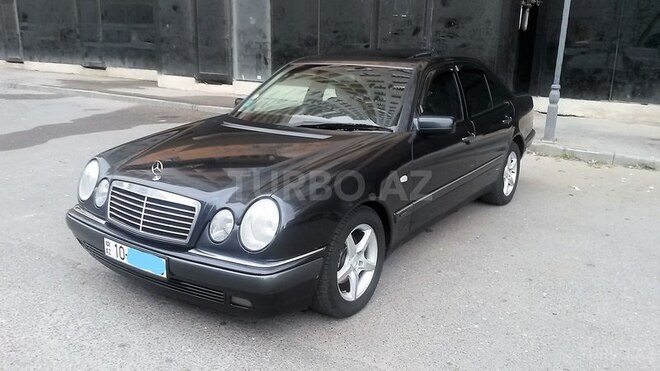 Mercedes E 240 1998, 260,000 km - 2.4 l - Bakı