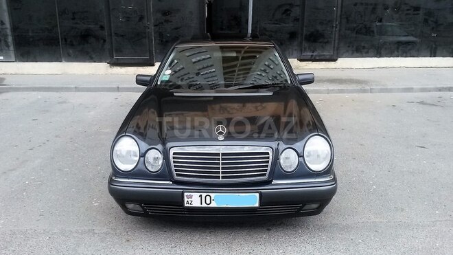 Mercedes E 240 1998, 260,000 km - 2.4 l - Bakı