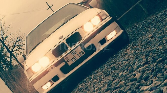 BMW 318 1992, 5,810,005 km - 1.8 л - Bakı