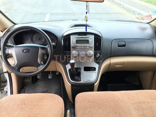 Hyundai H-1 2010, 220,000 km - 2.5 l - Bakı