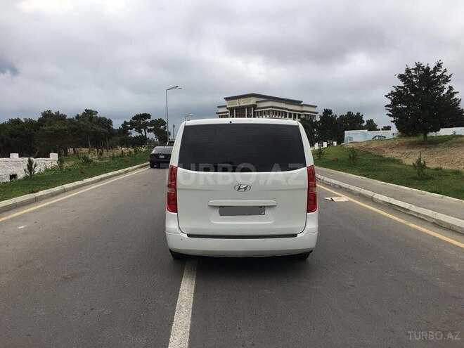 Hyundai H-1 2010, 220,000 km - 2.5 l - Bakı