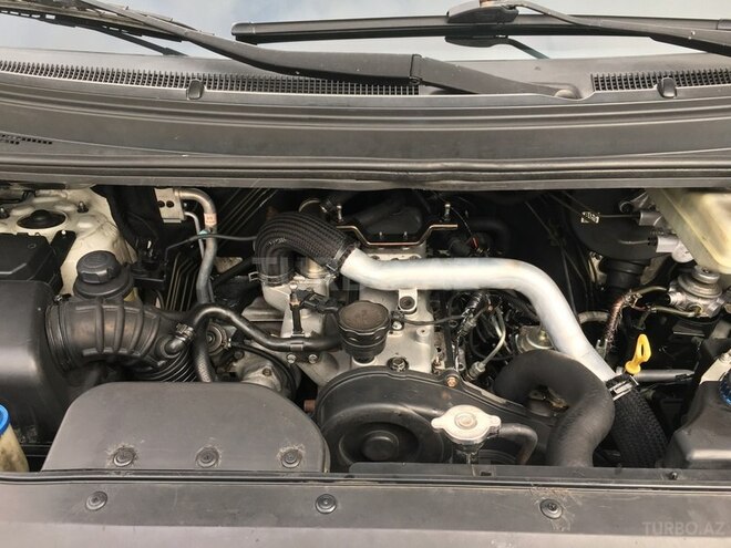 Hyundai H-1 2010, 220,000 km - 2.5 l - Bakı