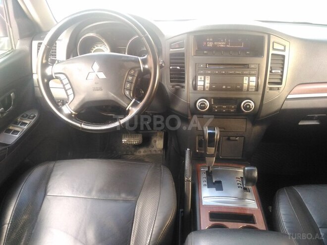 Mitsubishi Pajero 2008, 144,000 km - 3.0 л - Bakı