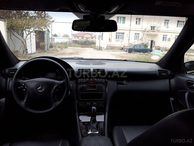 Mercedes C 240 2001, 250,000 km - 2.6 l - Bakı