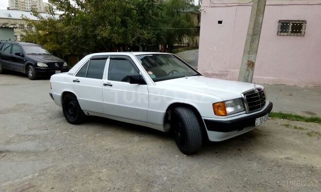 Mercedes 190 1990, 300,000 km - 2.0 л - Bakı