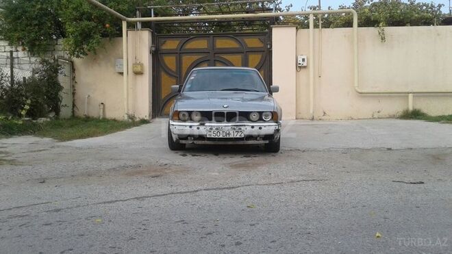 BMW 535 1988, 245,444 km - 3.5 l - Bakı