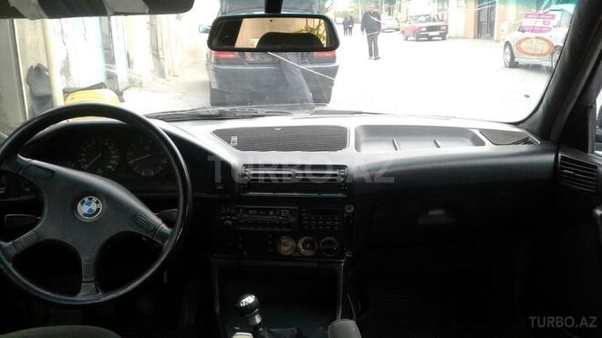 BMW 535 1988, 245,444 km - 3.5 l - Bakı