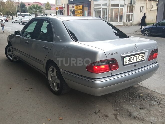 Mercedes E 240 1999, 197,000 km - 2.4 л - Bakı