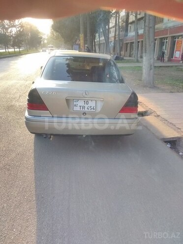Mercedes C 220 1995, 309,000 km - 2.2 l - Gəncə
