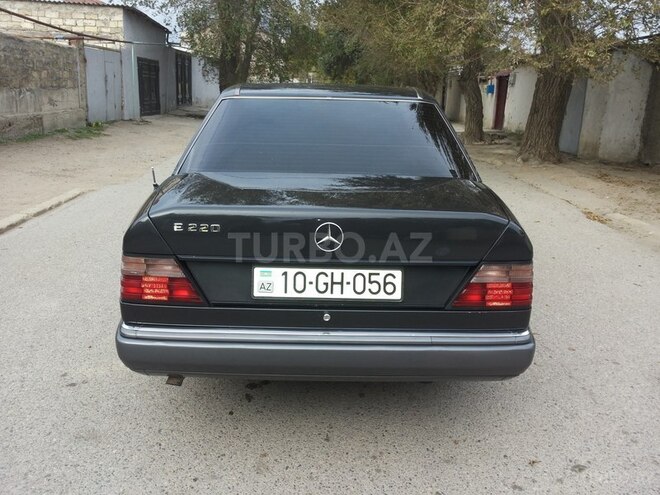Mercedes E 220 1993, 356,412 km - 2.2 l - Sumqayıt