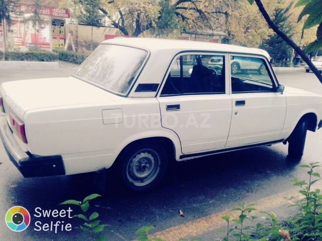 LADA (VAZ) 2107 2005, 183,000 km - 1.6 л - Yevlax