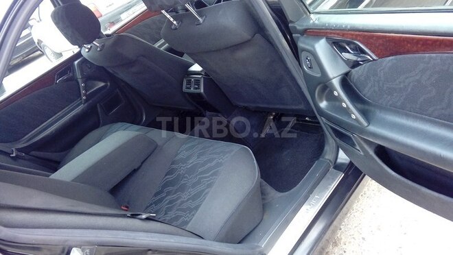 Mercedes E 200 1999, 230,000 km - 2.0 л - Bakı