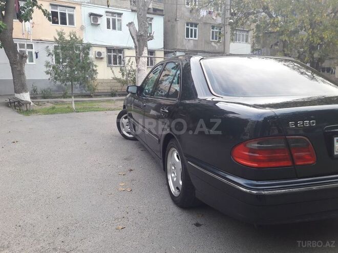 Mercedes E 280 2000, 178,000 km - 2.8 л - Sumqayıt