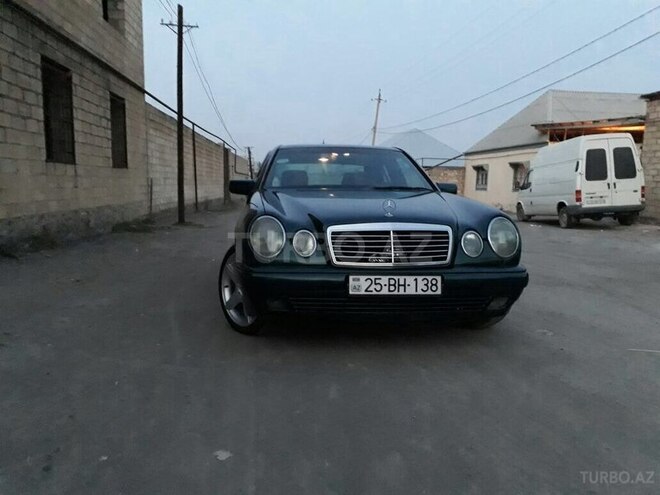 Mercedes E 230 1996, 330,000 km - 0.2 l - Gəncə