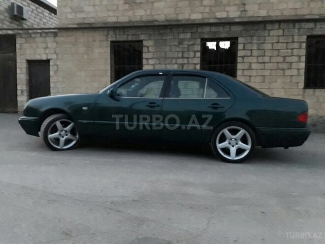 Mercedes E 230 1996, 330,000 km - 0.2 l - Gəncə