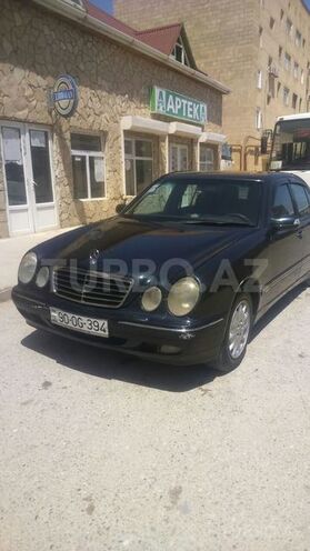 Mercedes E 200 2001, 310,000 km - 2.0 l - Bakı