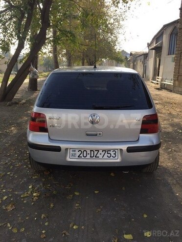 Volkswagen Golf 1998, 200,000 km - 1.6 l - Gəncə