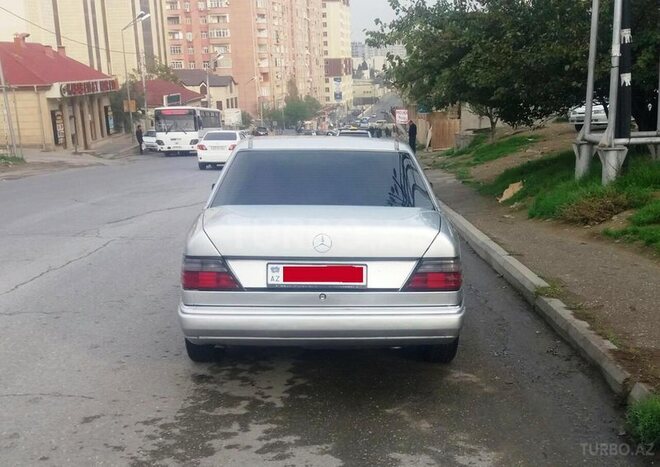 Mercedes C 220 1991, 280,000 km - 2.2 l - Bakı