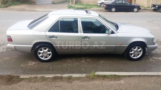 Mercedes C 220 1991, 280,000 km - 2.2 l - Bakı