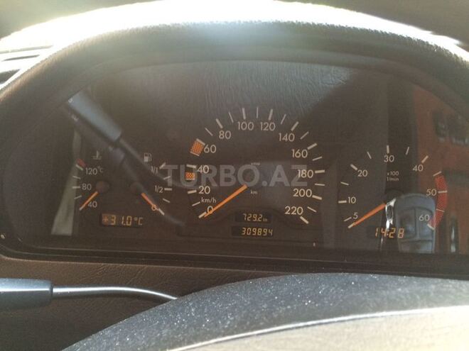 Mercedes C 220 1998, 321,000 km - 2.2 l - Bakı