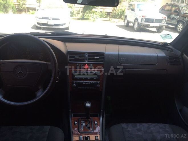 Mercedes C 220 1998, 321,000 km - 2.2 l - Bakı