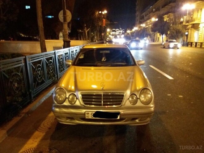 Mercedes E 200 2000, 298,000 km - 2.0 l - Bakı