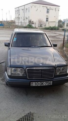 Mercedes E 300 1990, 457,566 km - 3.0 l - Bakı