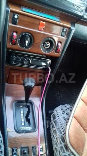 Mercedes E 300 1990, 457,566 km - 3.0 l - Bakı