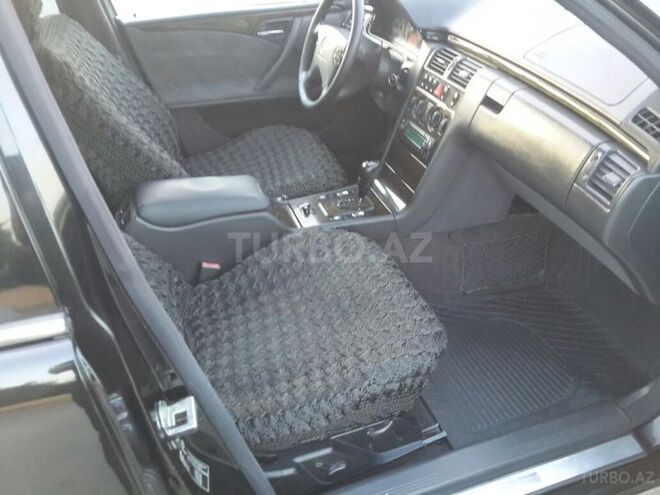 Mercedes E 240 2002, 223,123 km - 2.6 l - Bərdə