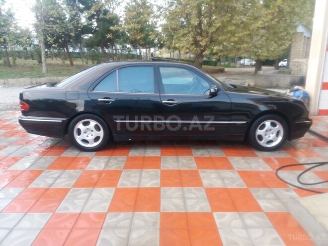 Mercedes E 240 2002, 223,123 km - 2.6 l - Bərdə