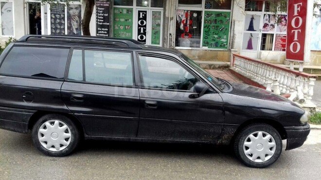 Opel Astra 1997, 35,000 km - 1.8 l - Bakı