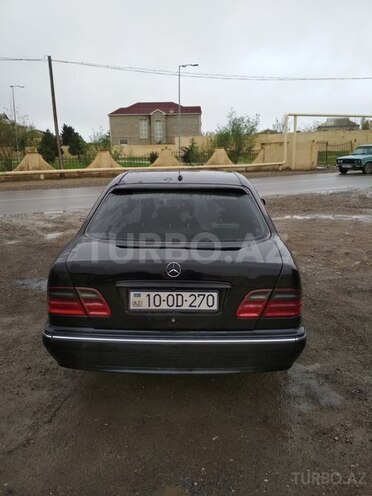 Mercedes E 270 2001, 340,000 km - 2.7 л - Bakı