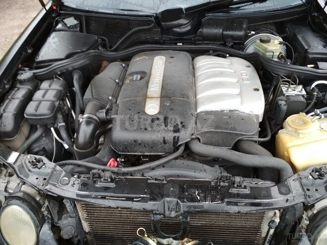 Mercedes E 270 2001, 340,000 km - 2.7 л - Bakı