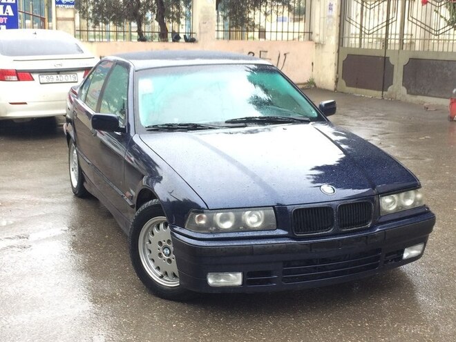 BMW 320 1993, 176,550 km - 2.0 l - Bakı