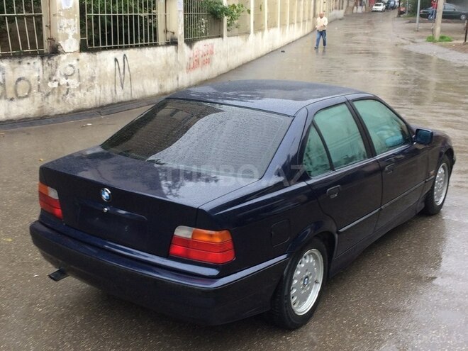 BMW 320 1993, 176,550 km - 2.0 l - Bakı